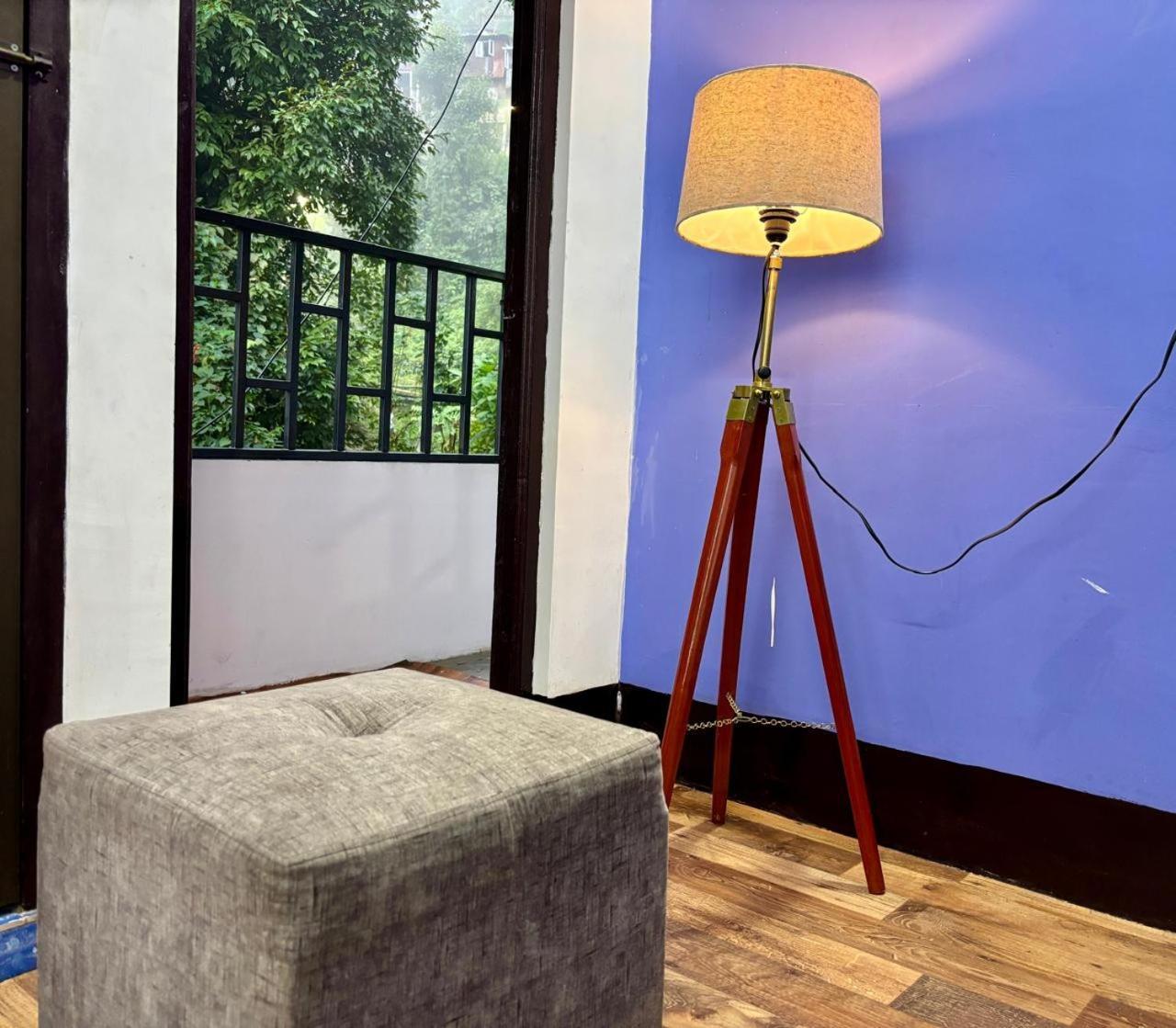 Forest Lodge - 80 Mts From Mall Road 大吉岭 外观 照片